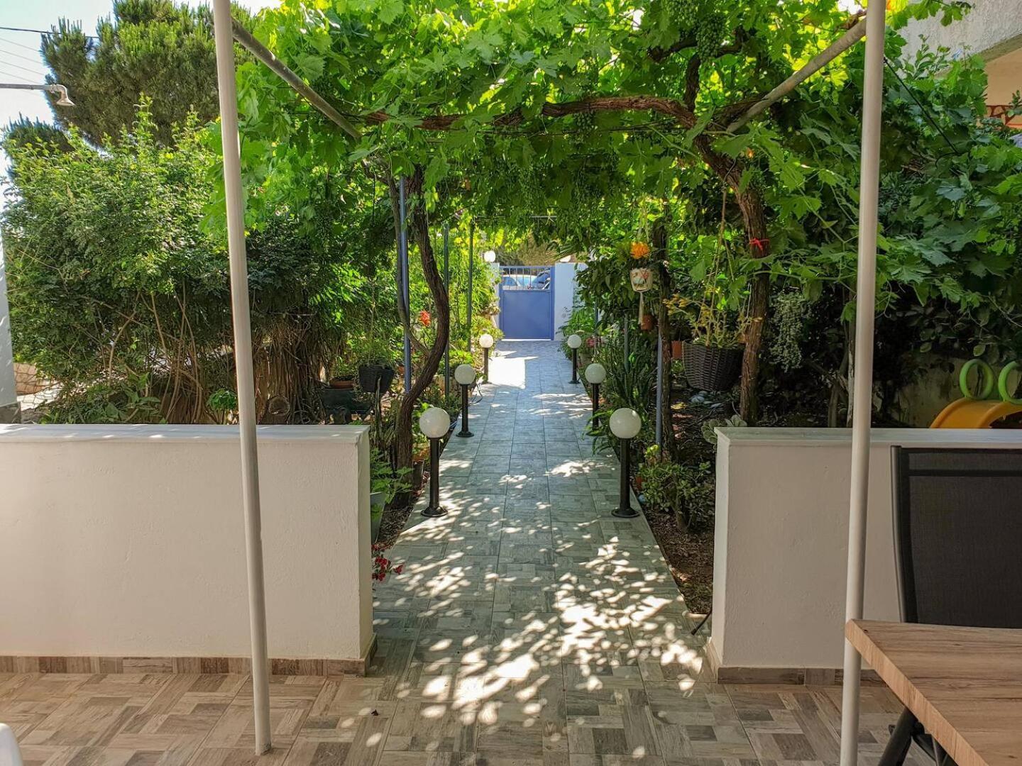 Villa Maria'S House, With Garden Kalamaki  Exterior foto